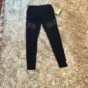 Black workout leggings